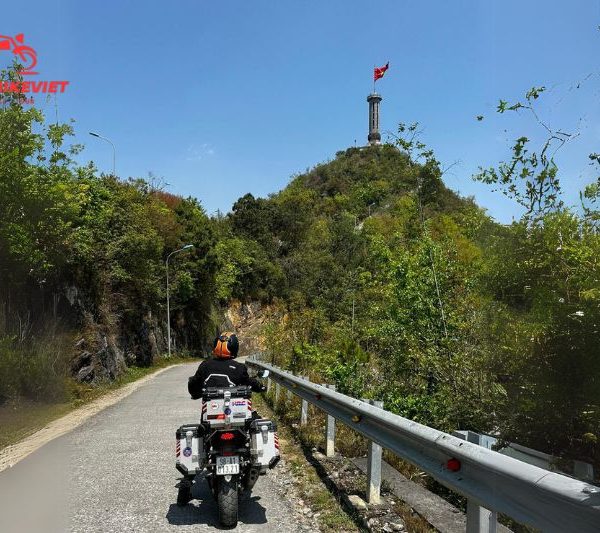 Lung Cu Flag Tower