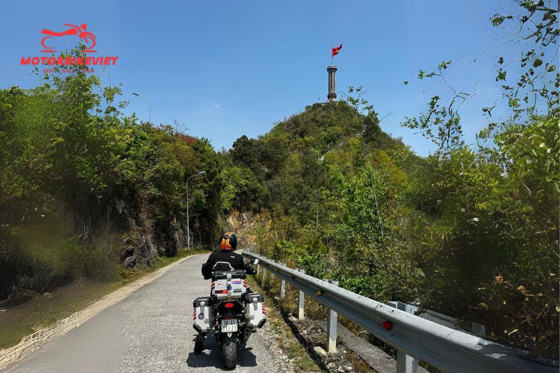 Lung Cu Flag Tower