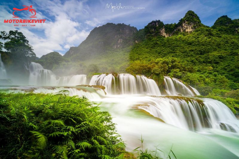Ha Giang motorbike tour to Ban Gioc Waterfall