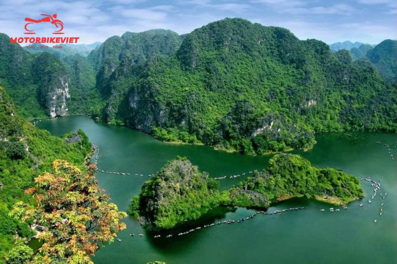 Trang An and Bai Dinh day tour