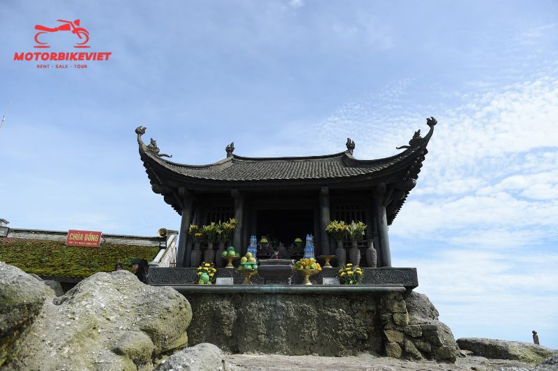 Yen Tu day tour