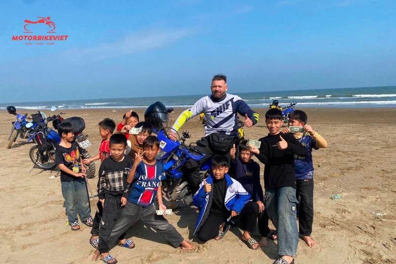 Travel with local culture experience Vietnam