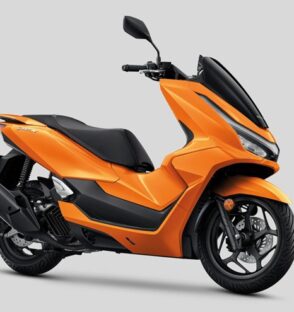Honda PCX Motorbike Rental